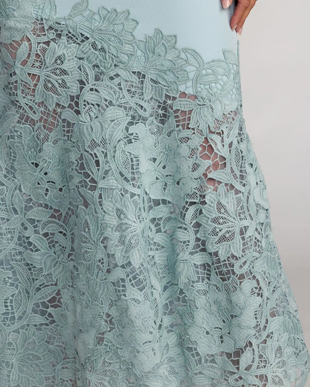 Blue Embroidered Hem Sleeveless Midi Dress with Bow