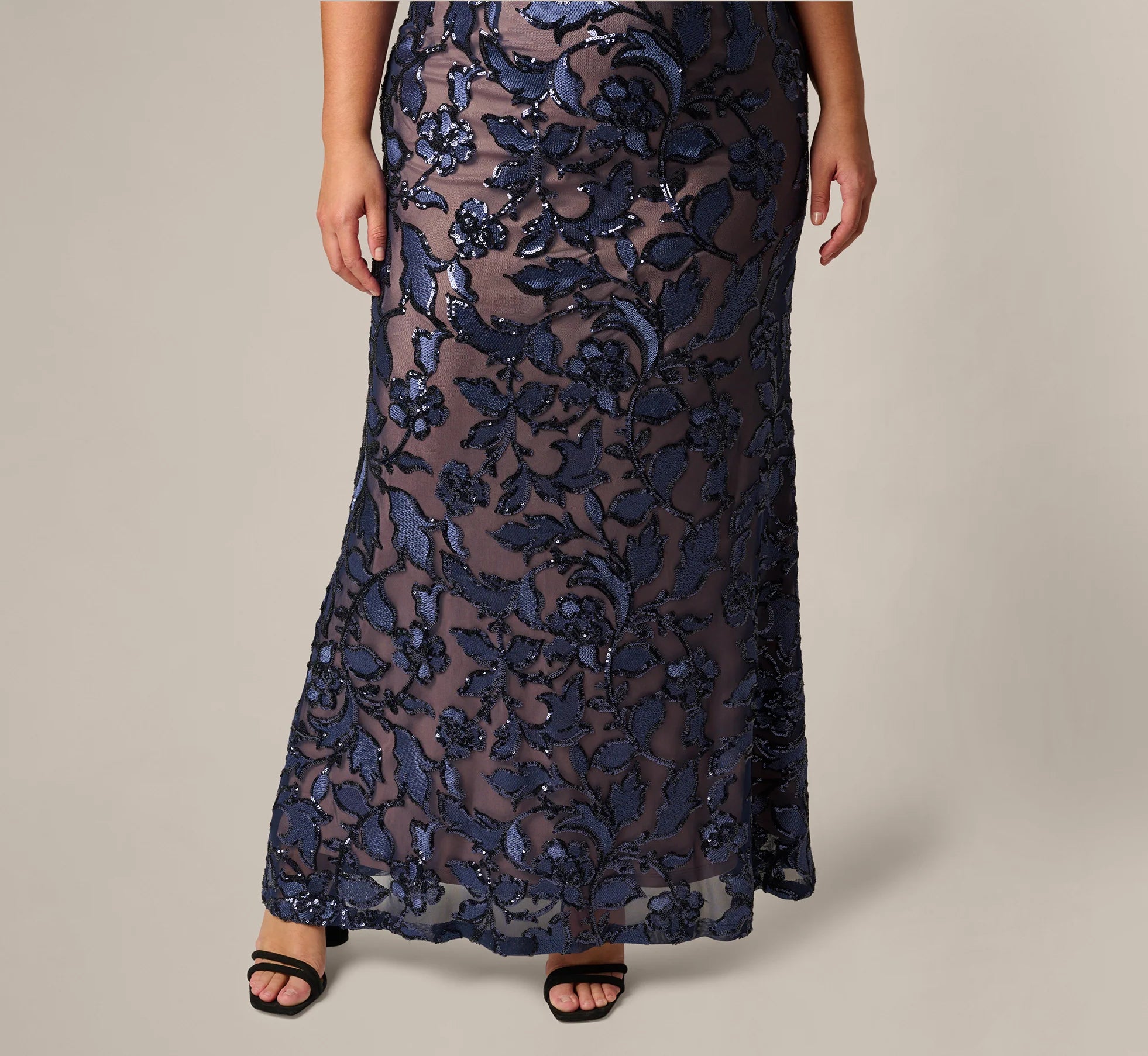 Plus Size Short Sleeve Floral Sequin Stretch Mesh Gown In Navy Rosegold